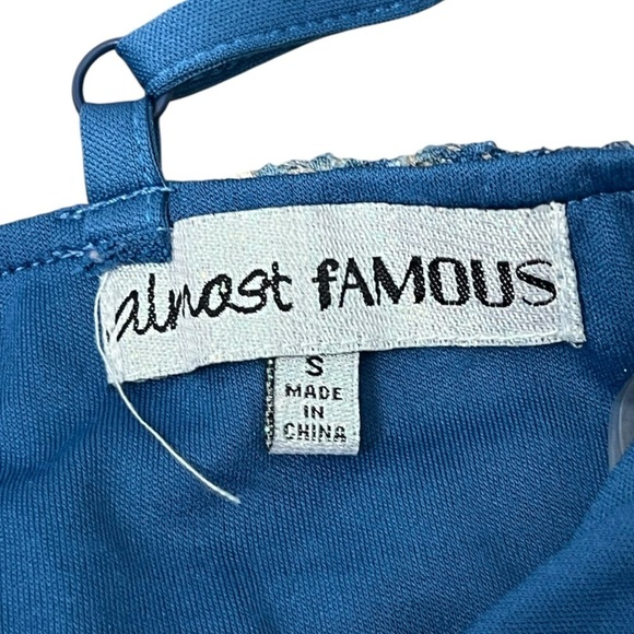 Almost Famous Blue Floral Sleeveless Shark-Bite Dress With Open Back - Small - Picture 10 of 12